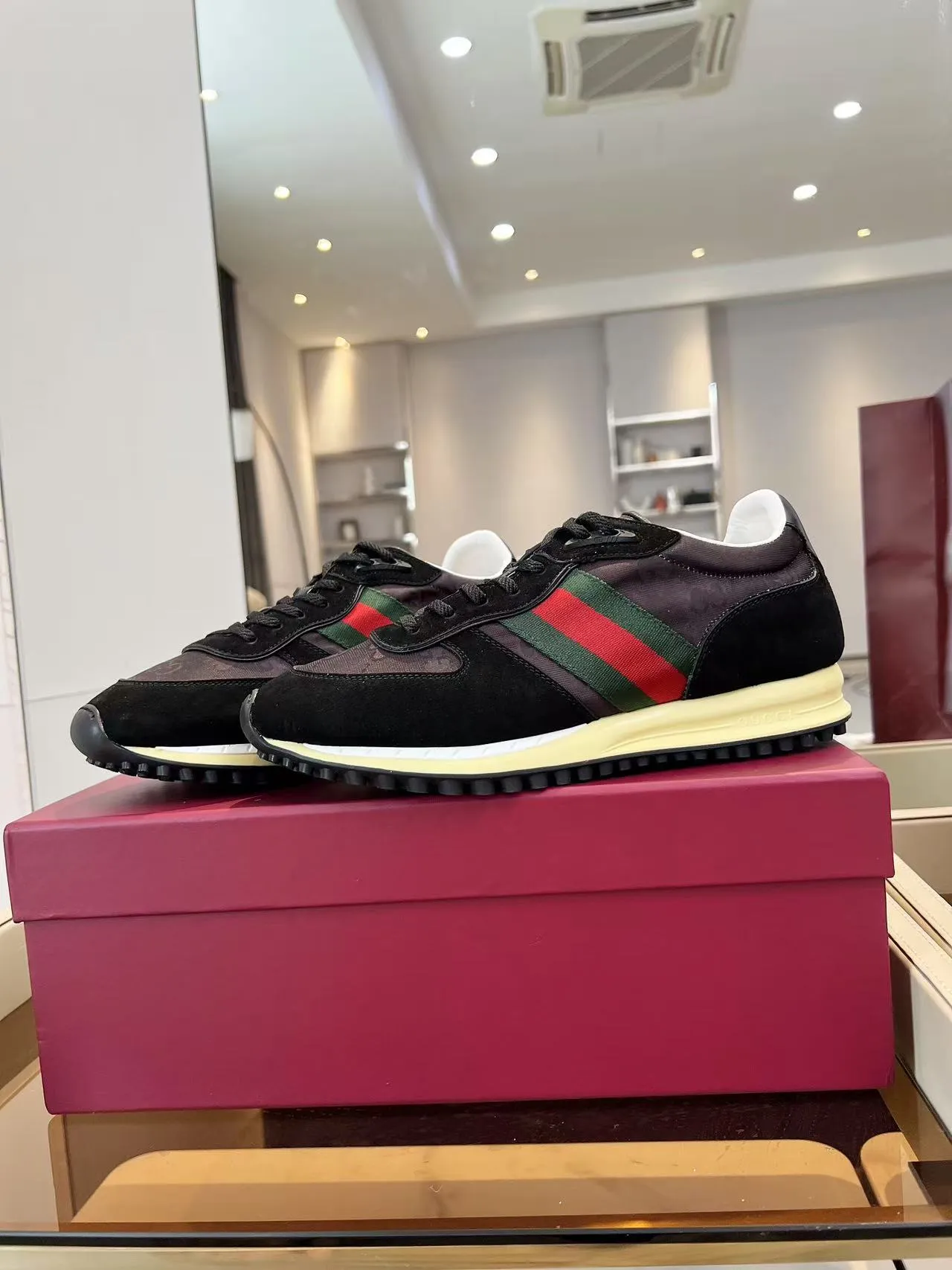 660💰GUCCI Men's New Forrest Gump Sports Shoes Light, comfortable and versatile, full of details, showing retro sports feelings Men's size 39-45